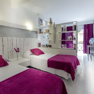 https://seguro-de-sol-studios.in-canary-islands.com