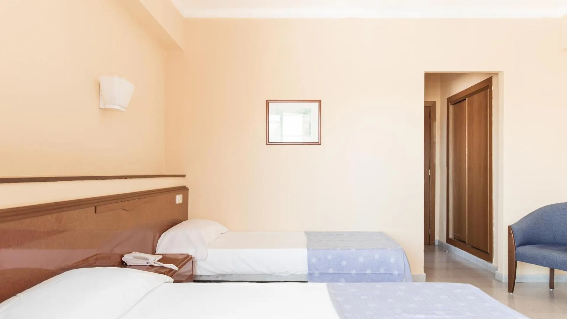 Hotel Golf Beach Santa Ponsa 2*,  Spain