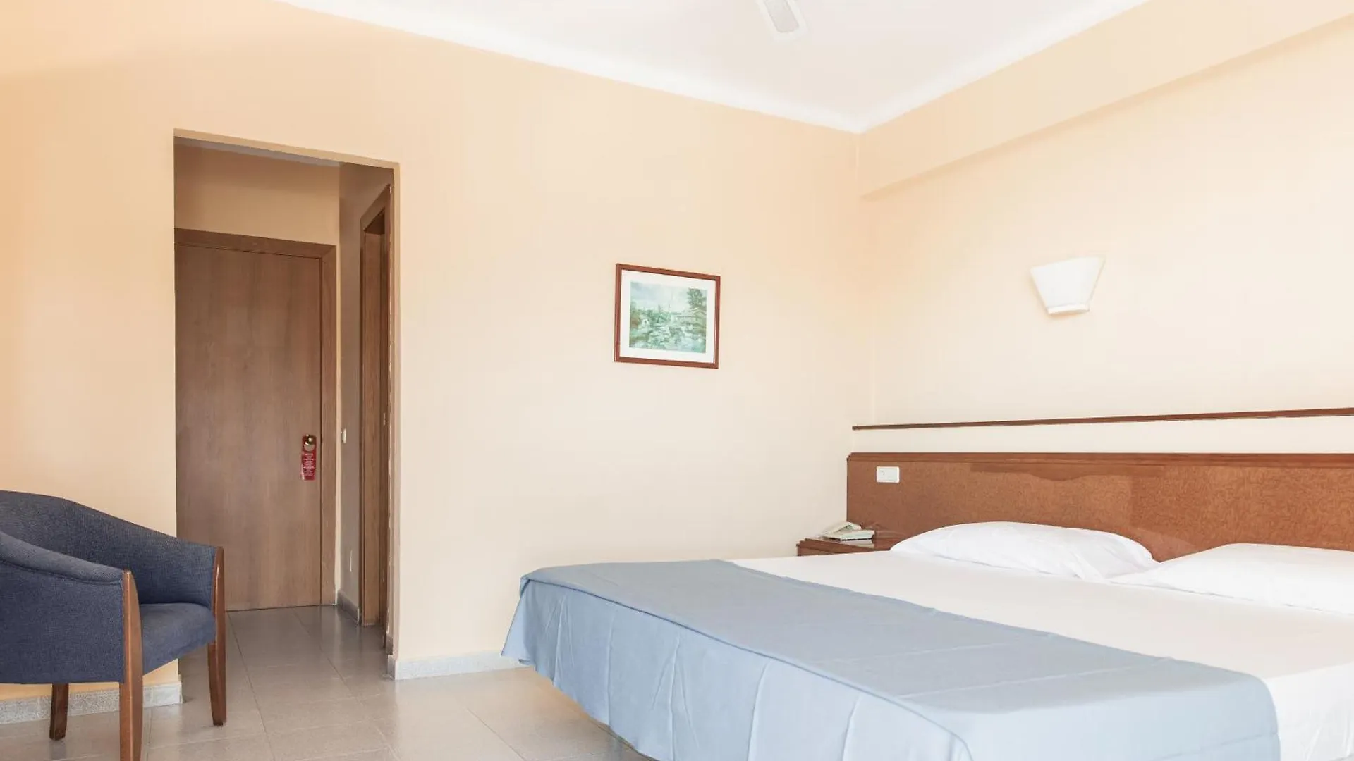 **  Hotel Golf Beach Santa Ponsa Spain